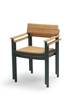 Skagerak Pelagus Armstol, hunter green fra Fritz Hansen