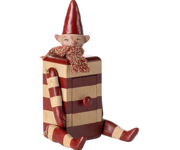 Skuffenisse – Elf with Drawer, rød fra Maileg