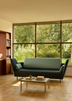 57 sofa, eg olie af Finn Juhl