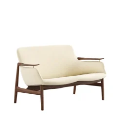 53 sofa, valnød af Finn Juhl