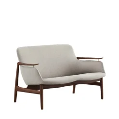 53 sofa, valnød af Finn Juhl