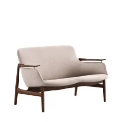 53 sofa, valnød af Finn Juhl