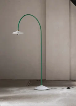 Standing Lamp No. 2 Marble fra Valerie Objects