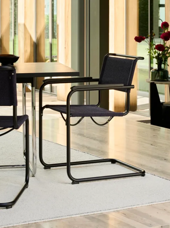 S 34 V cantilever chair fra Thonet