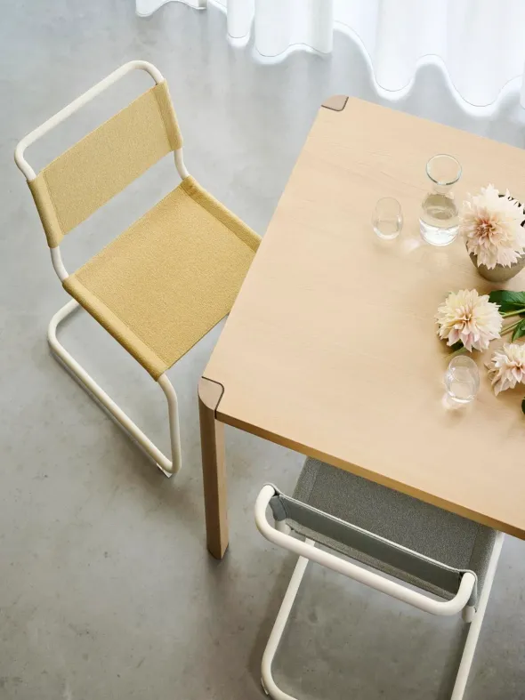S 33 V cantilever chair fra Thonet