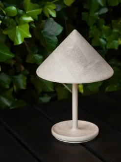Terra portable bordlampe fra Mater