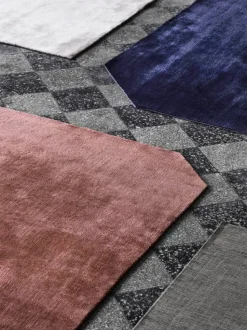 The Moor Rug AP6 240x240 fra &Tradition