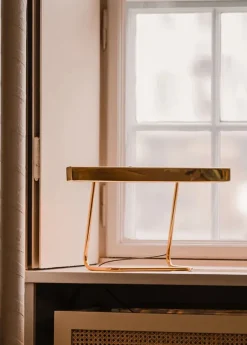 T Model bordlampe fra Anour