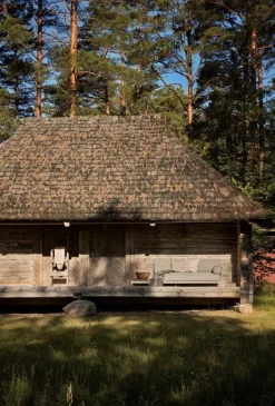 Udendørs Open-Air Sofa, inkl. loungebord i teak fra Vipp