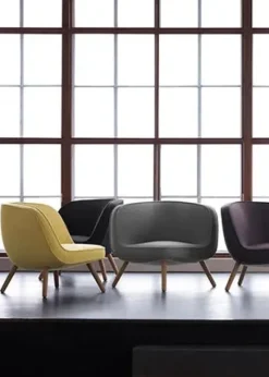 VIA57 Lænestol fra Fritz Hansen