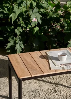 Ville AV28 Havebænk, 180x40 fra &Tradition