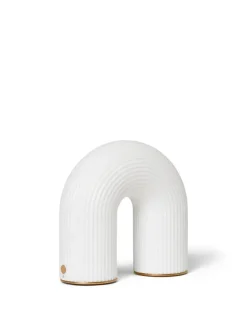 Vuelta Portable Lamp fra Ferm Living