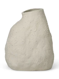 Vulca Medium vase, Off-white Stone fra Ferm Living
