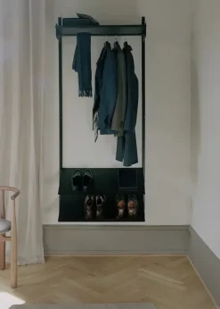 Wardrobe Shelf 1 fra New Works