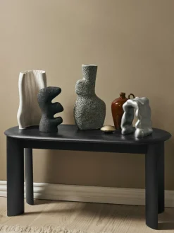 Yara Vase Large, rustic iron fra Ferm Living