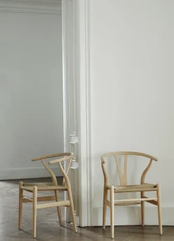 Y-stol CH24, Bøg olie af Hans J. Wegner
