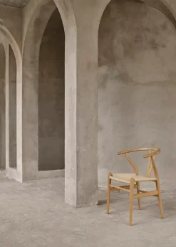 Y-stol CH24, eg olie af Hans J. Wegner