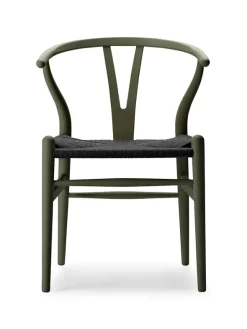 Y-stol CH24 Soft Seaweed med sort flet af Hans J. Wegner